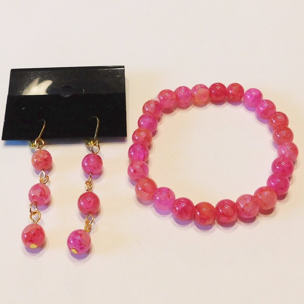 Handmade Coral & Fuchsia Stretch Bracelet & Earrings - 7"